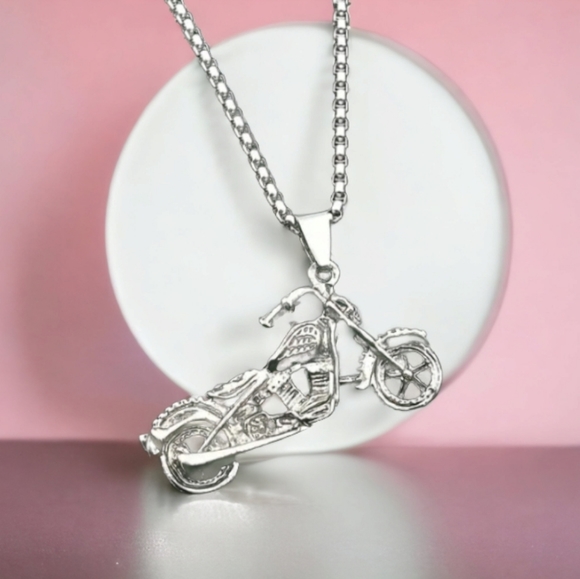 Motorcycle Necklace - Picture 3 of 10